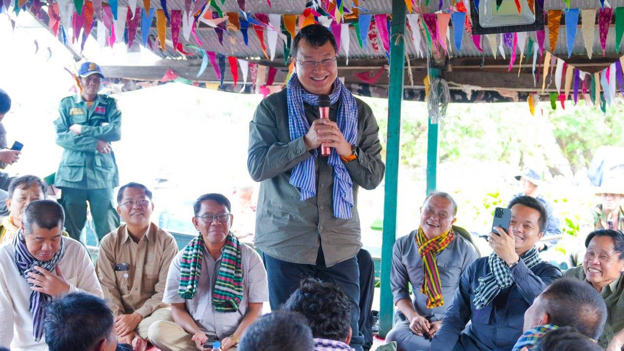 រដ្ឋមន្ដ្រីក្រសួងកសិកម្ម រុក្ខាប្រមាញ់ និងនេសាទ បានណែនាំមន្ដ្រីជំនាញចុះស្រាវជ្រាវវែកមុខ ជនណាដែលប្រើឧបករណ៍នេសាទខុសច្បាប់នៅតំបន់មាត់ខ្លា ដើម្បីឈានទៅចាត់ការតាមវិធានការច្បាប់