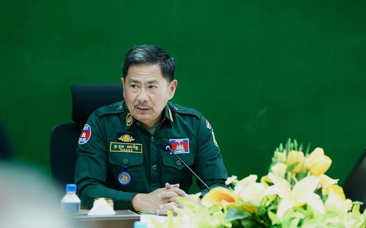 ឧត្តមសេនីយ៍ឯក ជួន ណារិន្ទ ផ្ញើលិខិតថ្លែងអំណរគុណ ជូនចំពោះថ្នាក់ដឹកនាំ កងកម្លាំងនគរបាលជាតិ និងមន្ត្រីជាប់កិច្ចសន្យា ទាំងអស់ ក្នុងការបំពេញភារកិច្ចយ៉ាងខ្ជាប់ខ្ជួន នៃដំណើរការរៀបចំ ពិធីបុណ្យចូលឆ្នាំថ្មី ព្រមទាំងដំណើរទស្សនកិច្ចផ្លូវរដ្ឋរបស់ លោក XI JINPING