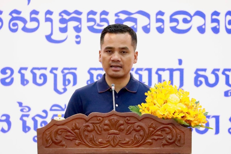 ឯកឧត្តមអភិសន្តិបណ្ឌិត ស សុខា ផ្ញើសេចក្ដីអរគុណគ្រួសារកងកម្លាំង ដែលមានស្វាមី ភរិយា និងកូនចៅ លះបង់ពេលវេលាដើម្បីថែរក្សាសន្តិសុខនាឱកាសឆ្នាំថ្មី