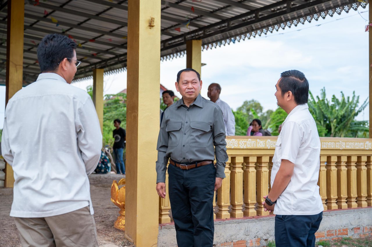 ឯកឧត្ដម ឆាយ ប្ញទ្ធិសែន និងលោកជំទាវ បានអញ្ជើញទៅចូលរួមពិនិត្យបញ្ជីឈ្មោះ និងចុះឈ្មោះបោះឆ្នោត ឆ្នាំ២០២៥