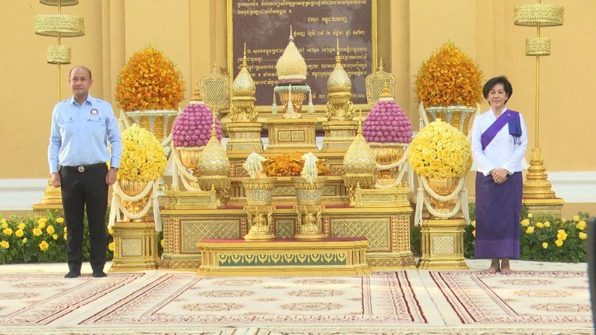 ស.ស.យ.ក រៀបចំពិធីថ្វាយព្រះពរព្រះរាជពិធីបុណ្យចម្រើនព្រះជន្ម ព្រះមហាក្សត្រ ព្រះបរមនាថ នរោត្តតម សីហមុនី