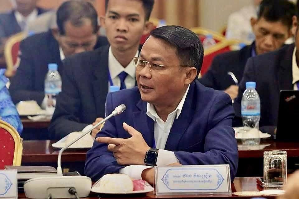 អតីតនាយករដ្ឋមន្ត្រីថៃ លោក ថាក់ស៊ីន ត្រូវបង្ហាញខ្លួននៅតុលាការព្រហ្មទណ្ឌ លើសំណុំរឿងប្រមាថទៅលើស្តេចថៃ