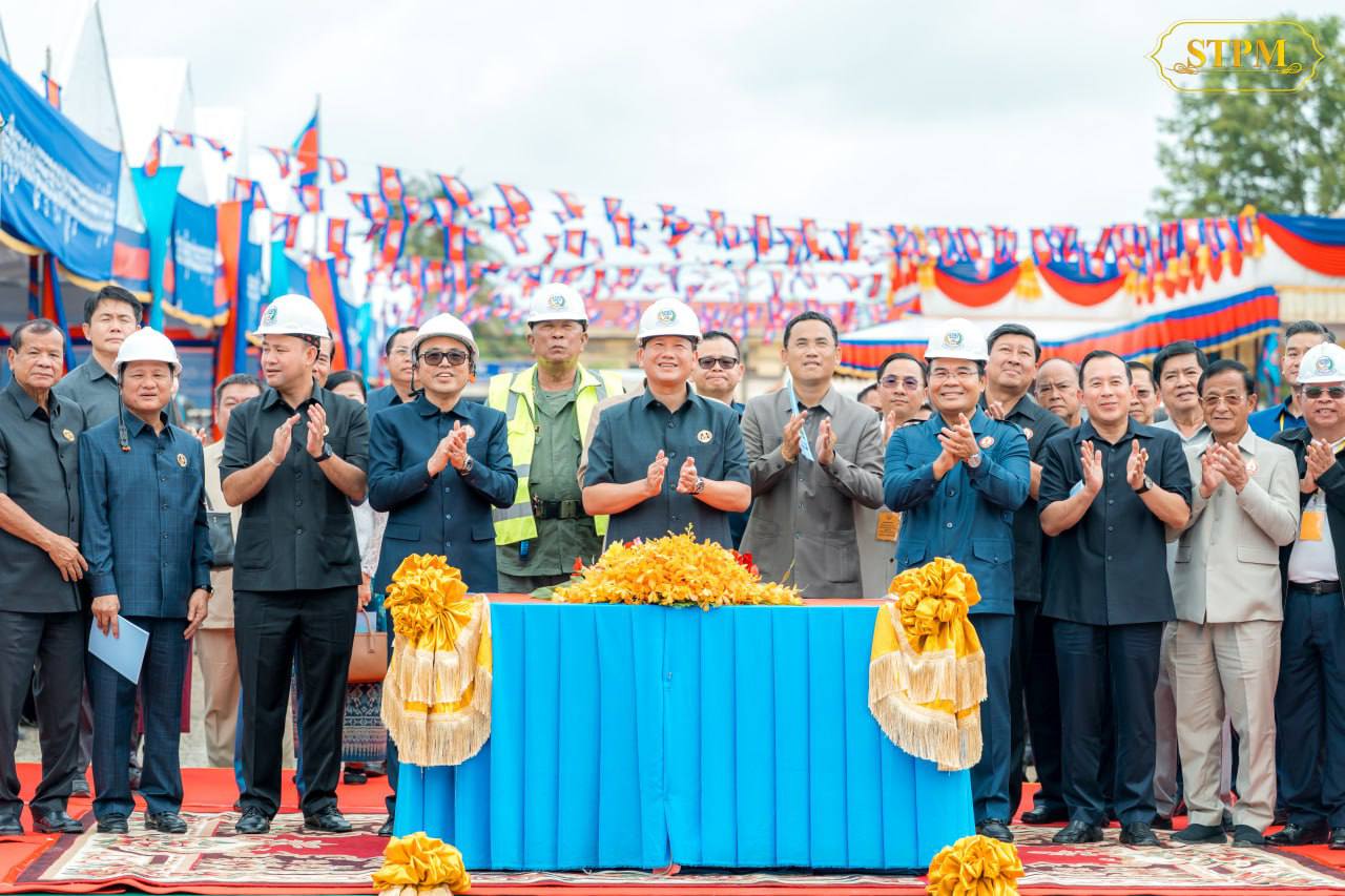 នាយករដ្ឋមន្ត្រីកម្ពុជាបានថ្លែងថា រឿងធ្វើវិសោធនកម្មរដ្ឋធម្មនុញ្ញ ដើម្បីបង្កើតច្បាប់ដកសញ្ជាតិ បើអ្នកណាមិនមានផែនការបំផ្លាញខ្មែរទេ មិនគួរភ័យនោះទេ