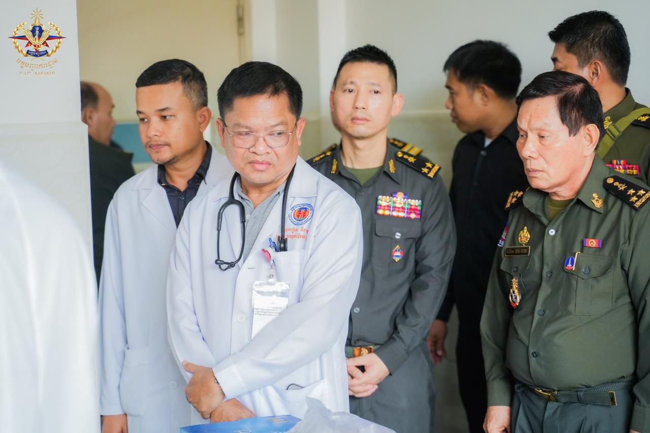 អគ្គបញ្ជាការដ្ឋាននៃកងយោធពលខេមរភូមិន្ទ ទាត់ចោលទាំងស្រុងចំពោះព័ត៌មានមិនពិត ថា «រាជរដ្ឋាភិបាលកម្ពុជាមិនបានយកចិត្តទុកដាក់ចំពោះបញ្ហាជំងឺរបស់កងទ័ពជួរមុខ»
