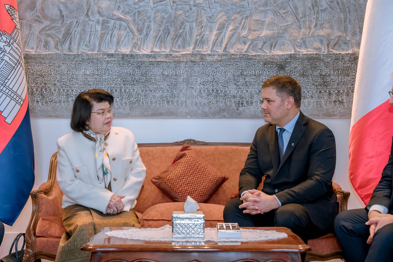 ប្រធានរដ្ឋសភាកម្ពុជា ស្នើក្រុមមិត្តភាពរដ្ឋសភា បារំាង-កម្ពុជា លើកកម្ពស់ទំនាក់ទំនងប្រជាជន និងប្រជាជន ជំរុញអ្នកទេសចរ និងអ្នកវិនិយោគបារំាងមកកម្ពុជាបន្ថែមទៀត