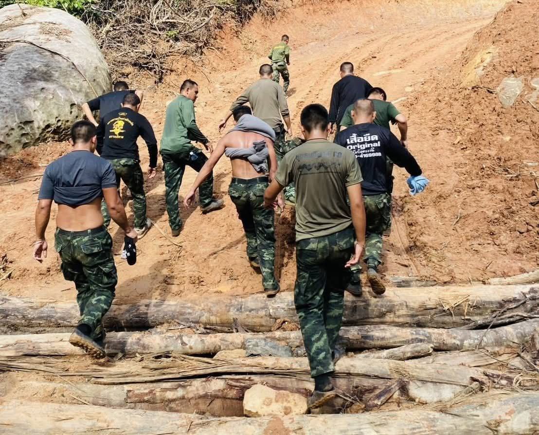 ទាហានថៃម្នាក់ រងរបួសធ្ងន់បន្ទាប់ពីជាន់គ្រាប់មីនជាប់ព្រំដែនទល់មុខប្រាសាទព្រះវិហារ