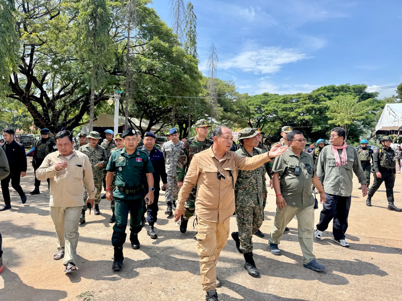 ក្រុម AOT បន្តទៅដល់មណ្ឌលជនភៀសសឹក របស់អ្នកភូមិព្រៃចាន់ ដែលបានភៀសខ្លួនមករកកន្លែងជម្រកសុវត្ថិភាព