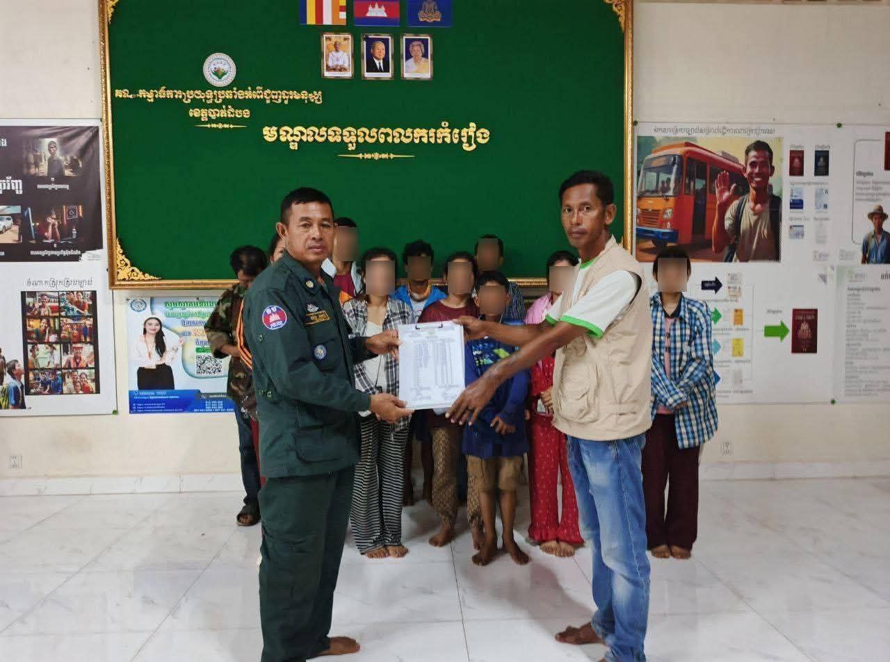 «នារីពលករខ្មែរម្នាក់ត្រូវក្រុមទាហានឈុតខ្មៅថៃ ចំនួន៧នាក់ ចាប់រំលោភបូក និងវាយធ្វើទារុណកម្មក្រុមពលករខ្មែរ នៅជិតព្រំដែន»