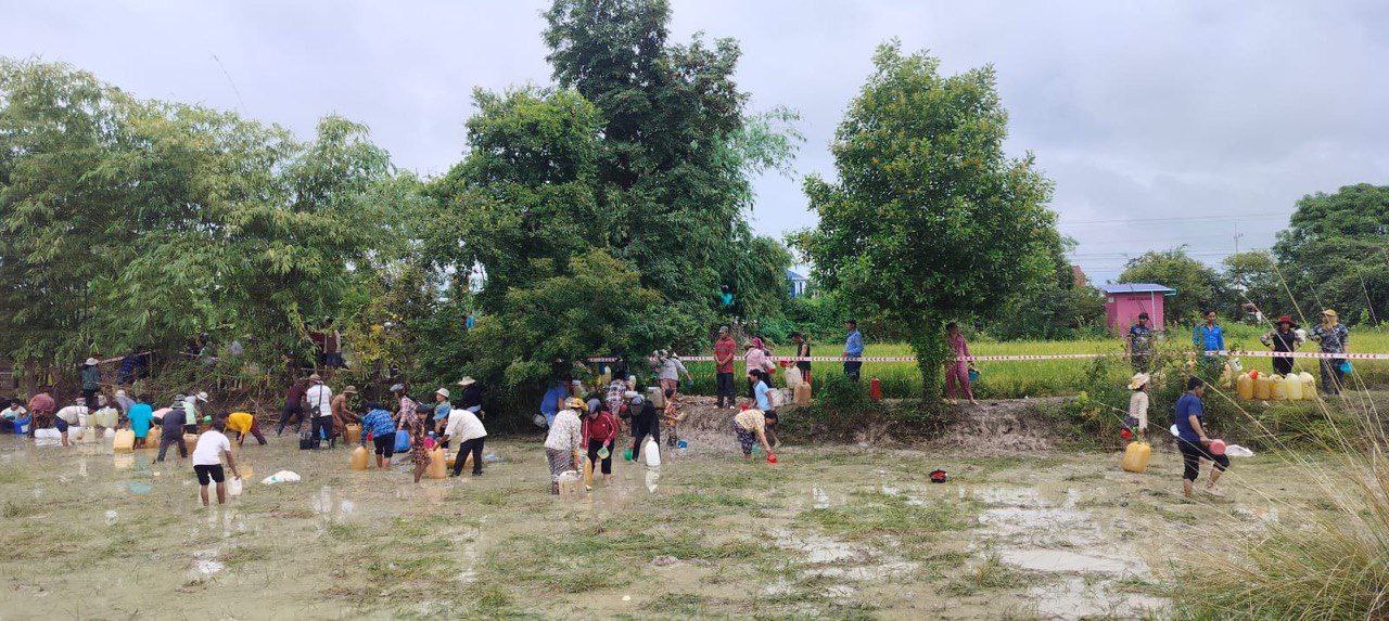 ក្រសួងបរិស្ថាន បានចាត់បញ្ជូនមន្រ្តីជំនាញចុះពិនិត្យ និងធ្វើការទប់ស្កាត់បន្ទាន់ការលេចធ្លាយប្រេងចេញពីទូរថភ្លើង ដែលបានក្រឡាប់ធ្លាក់ផ្លូវនៅក្នុងភូមិសាស្រ្តស្រុកបាកាន