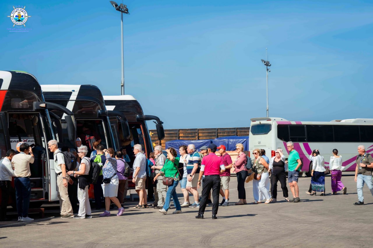 នាវាទេសចរយក្ស “WESTERDAM” វិលមកដល់កំពង់ផែស្វយ័តព្រះសីហនុជាថ្មីម្ដងទៀត ជាមួយភ្ញៀវជិត ២,០០០ នាក់ក្រោមពិធីទទួលស្វាគមន៍កក់ក្តៅ