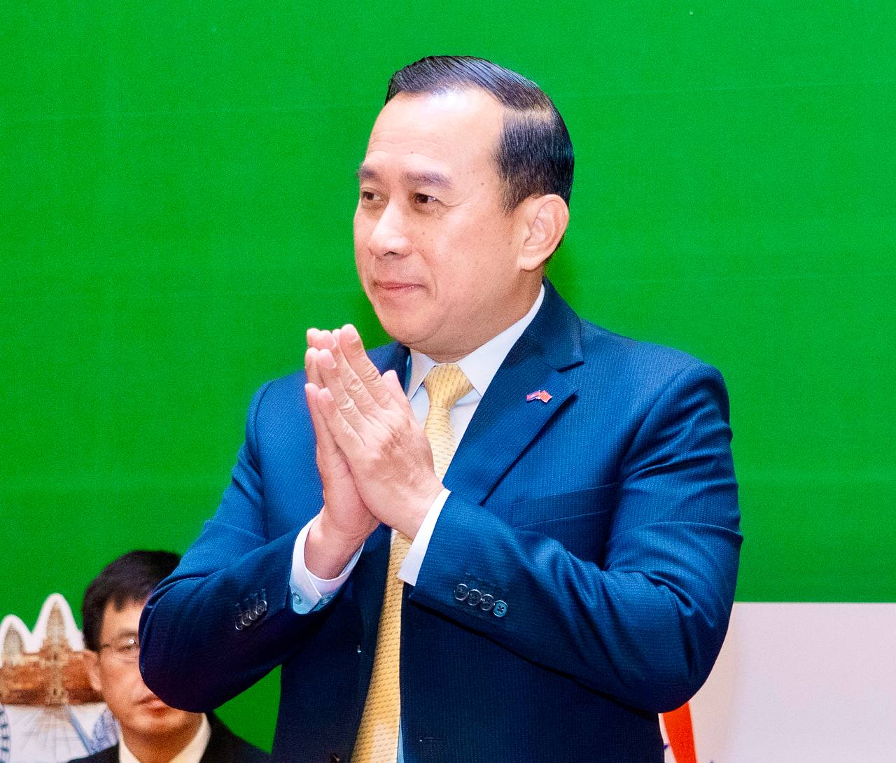 «ភ្ញៀវទេសចរ និងវិនិយោគិនចិន នៅតែជាទីផ្សារនាំមុខរបស់ប្រទេសកម្ពុជា ដែលកម្ពុជាត្រៀមរួចជាស្រេចដើម្បីទទួលស្វាគមន៍ការអញ្ជើញមកទស្សនា និងការបណ្តាក់ទុនវិនិយោគ»