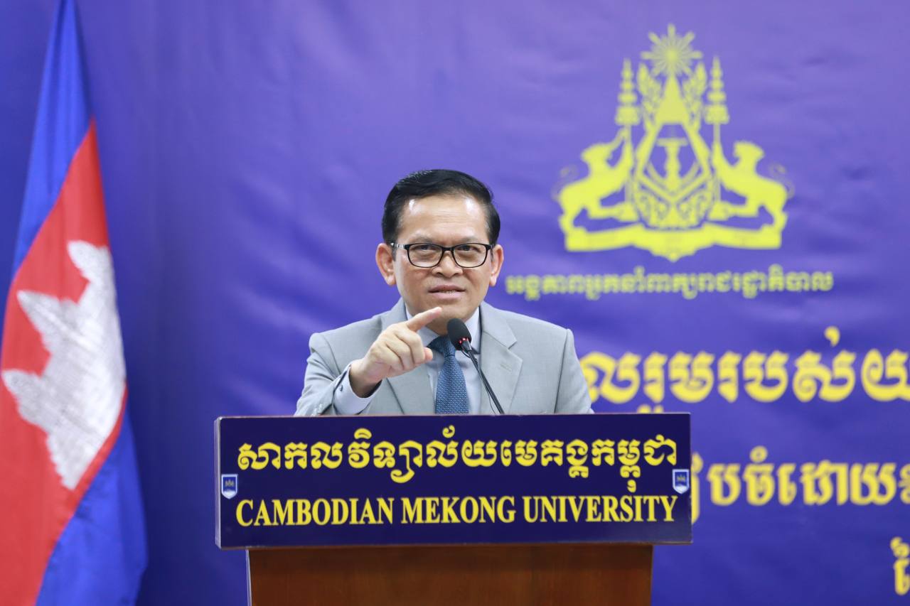 ប្រធានអង្គភាពអ្នកនាំពាក្យរាជរដ្ឋាភិបាល៖ «គន្លឹះដែលនាំឱ្យយើងពូកែនិងលេចធ្លោ គឺការតាំងចិត្តខិតខំប្រឹងប្រែងដោយខ្លួនឯង»