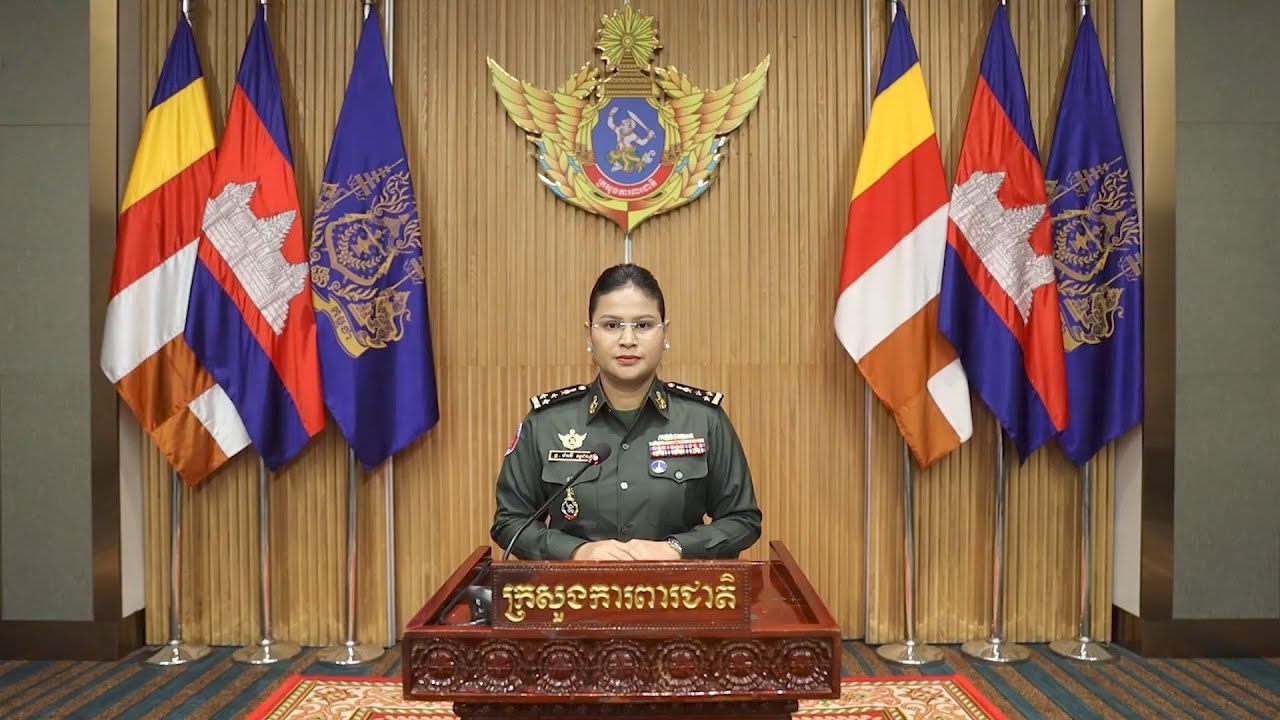 ស្ថានការណ៍តានតឹងខ្លាំង! យោធាថៃប្រើ F-16 ទម្លាក់គ្រាប់បែក ០២ គ្រាប់ ក្បែរជំរុំជនភៀសសឹកនៅប្រទល់ស្រុកស្រីស្នំ ខេត្តសៀមរាប និងបាញ់ផ្លោងកាំភ្លើងធំ វាយប្រហារលើទីតាំងកម្ពុជា តាមបន្ទាត់ព្រំដែនគ្រប់កន្លែង