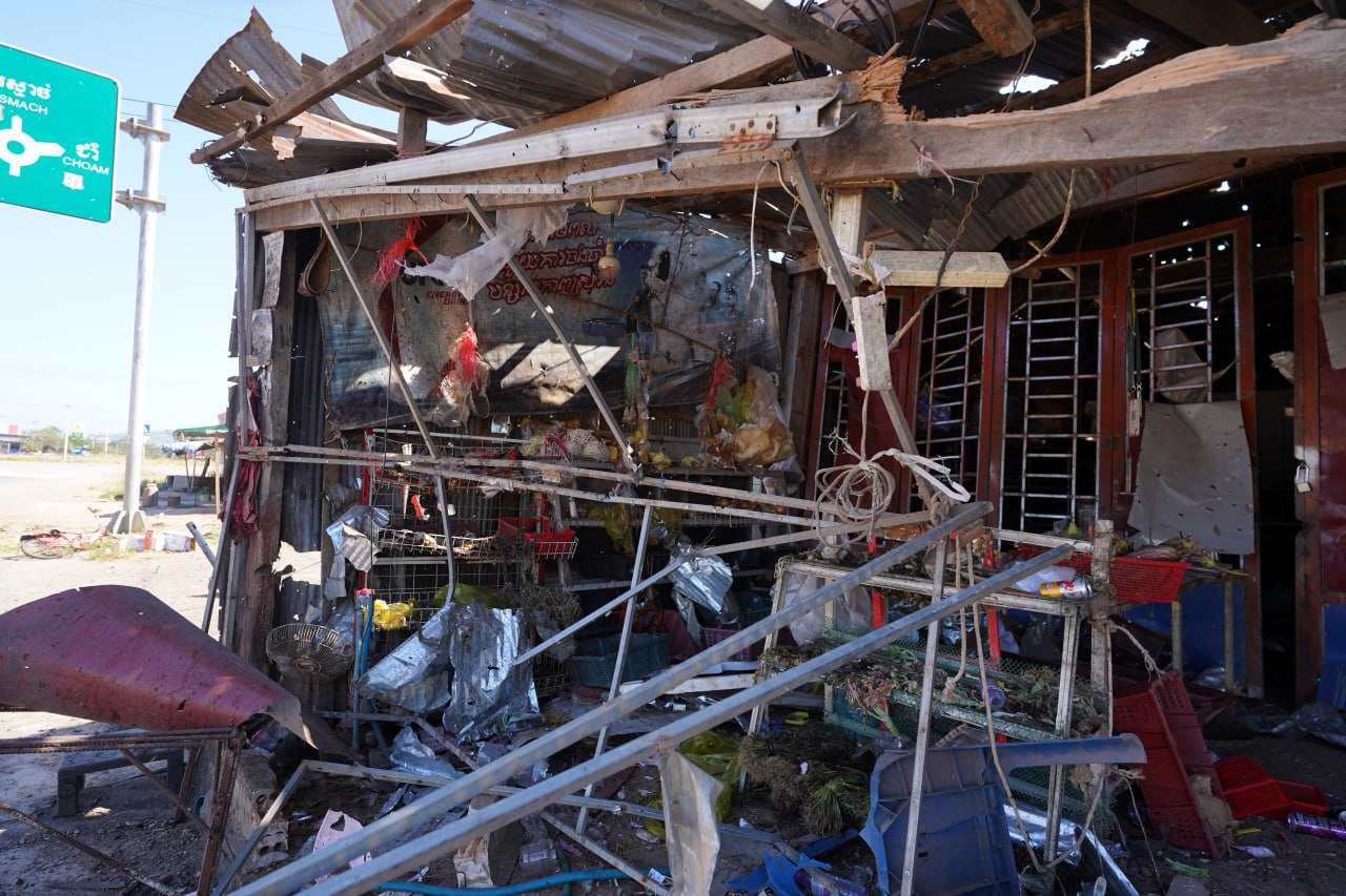 ទាហានឈ្លានពានសៀម កំពុងសម្រុកវ៉ៃបុកខ្លាំងនៅសមរភូមិមុខប្រាសាទព្រះវិហារ និងតាថាវ