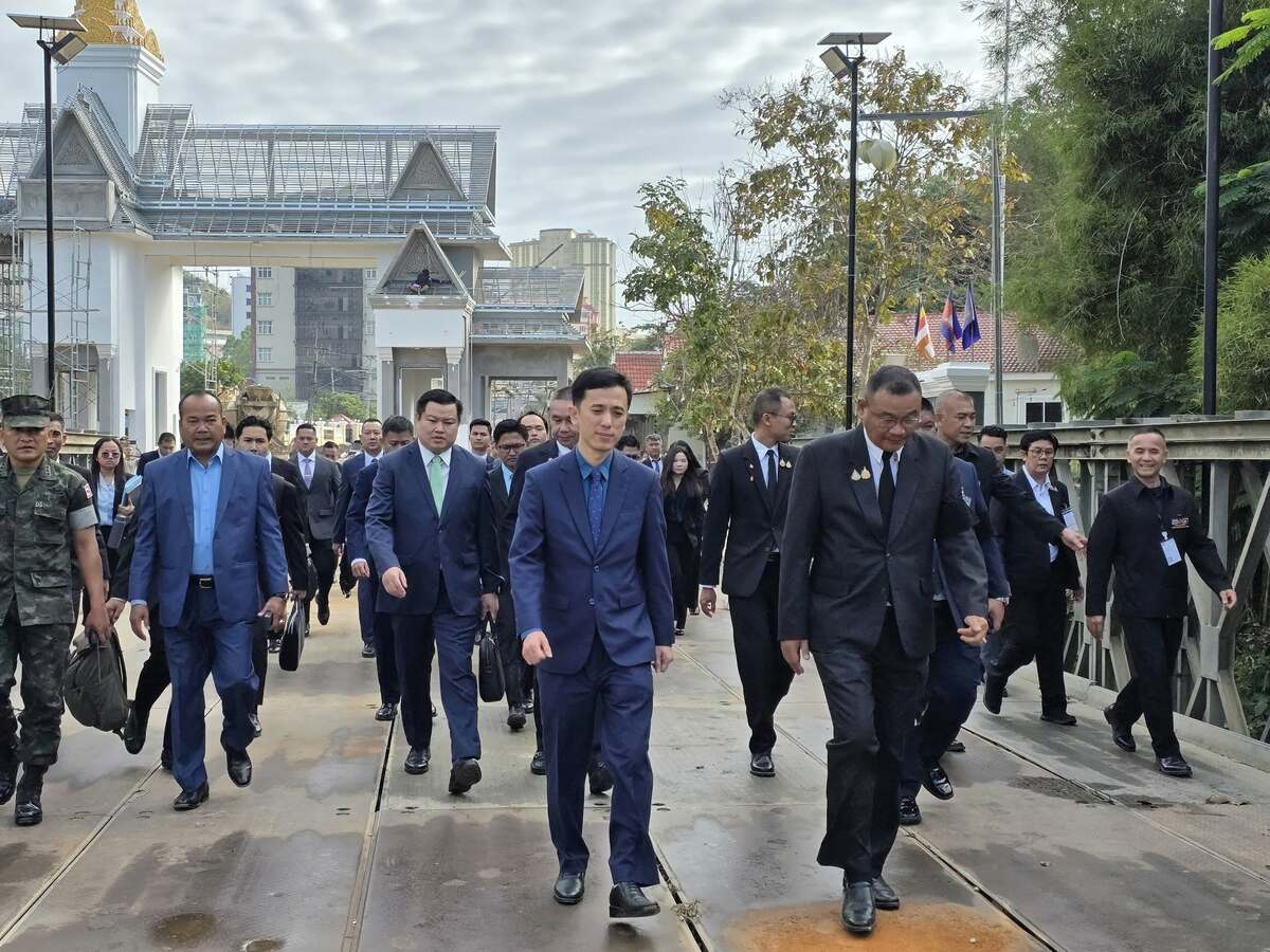 កិច្ចប្រជុំក្រុមលេខាធិការគណៈកម្មាធិការព្រំដែនទូទៅកម្ពុជា-ថៃ (GBC) កំពុងបន្តពិភាក្សា ដើម្បីជំរុញឱ្យមានការបញ្ឈប់អរិភាព ស្ថានទំនុកចិត្តគ្នាឡើងវិញ ខណៈស្ថានការណ៍ព្រំដែននៅតែតានតឹង