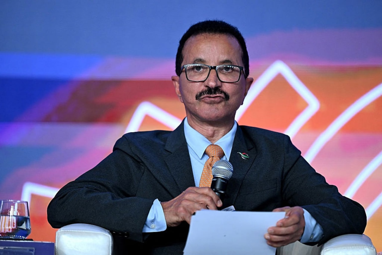 មហាសេដ្ឋីឌូបៃឈានមុខគេម្នាក់អស់តំណែង ដោយសារបែកធ្លាយឆ្លើយឆ្លងអ៊ីមែលនិយាយរឿងផ្លូវភេទ