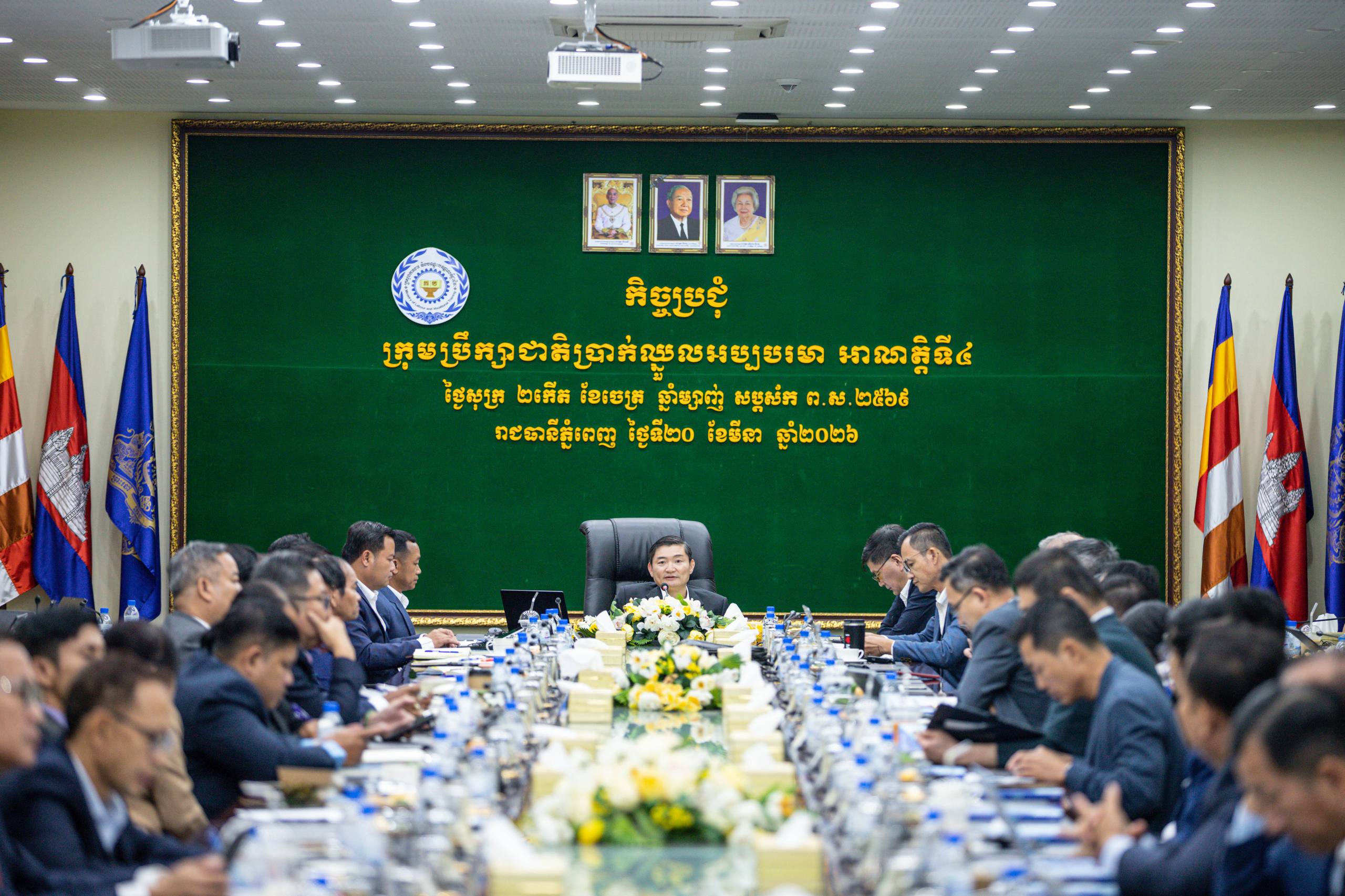 រដ្ឋាភិបាលសម្រេចផ្តល់ប្រាក់សោហ៊ុយធ្វើដំណើរបន្ថែម ២.៥ ដុល្លារ ដល់កម្មករ ដើម្បីសម្រាលបន្ទុកក្នុងវិបត្តិប្រេងឥន្ធនៈ