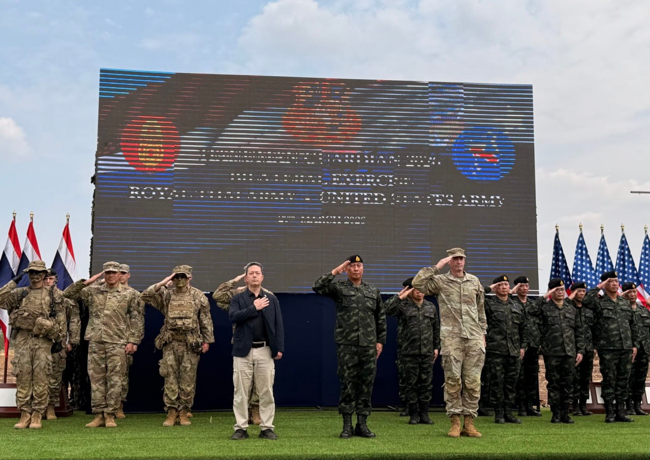 អាមេរិកប្រគល់រថពាសដែក Stryker ១៧ គ្រឿងដល់ថៃ ពង្រឹងសមត្ថភាពយោធា ខណៈបញ្ហាព្រំដែនជាមួយកម្ពុជាកំពុងតានតឹង