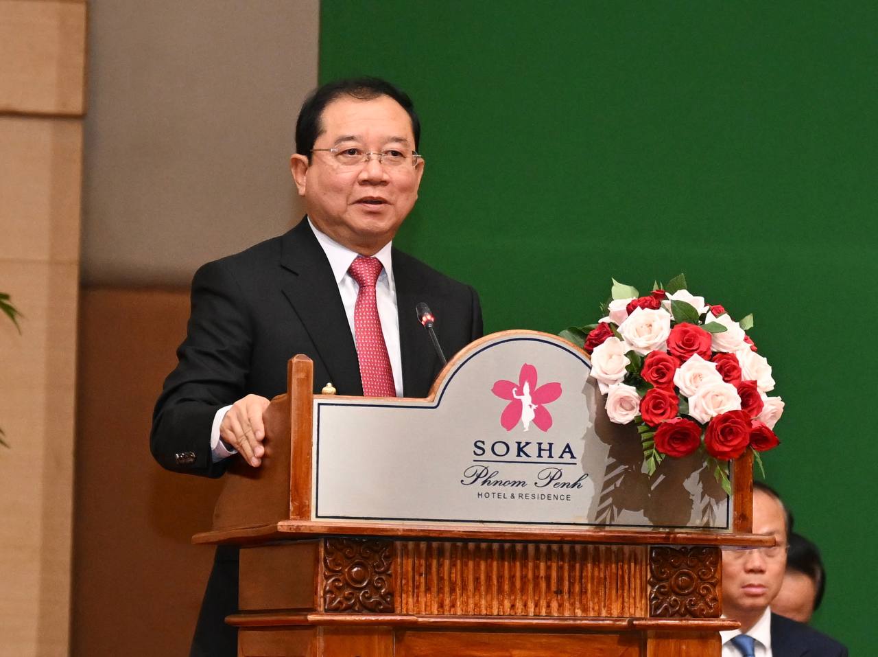 «បញ្ហាភាពស៊ាំនៃថ្នាំផ្សះប្រឆាំងមេរោគ គឺផ្តើមពីបុគ្គលជាគ្រូពេទ្យម្នាក់ៗ ត្រូវយកចិត្តទុកដាក់ និងគោរពបទដ្ឋានវេជ្ជសាស្ត្រត្រឹមត្រូវ»