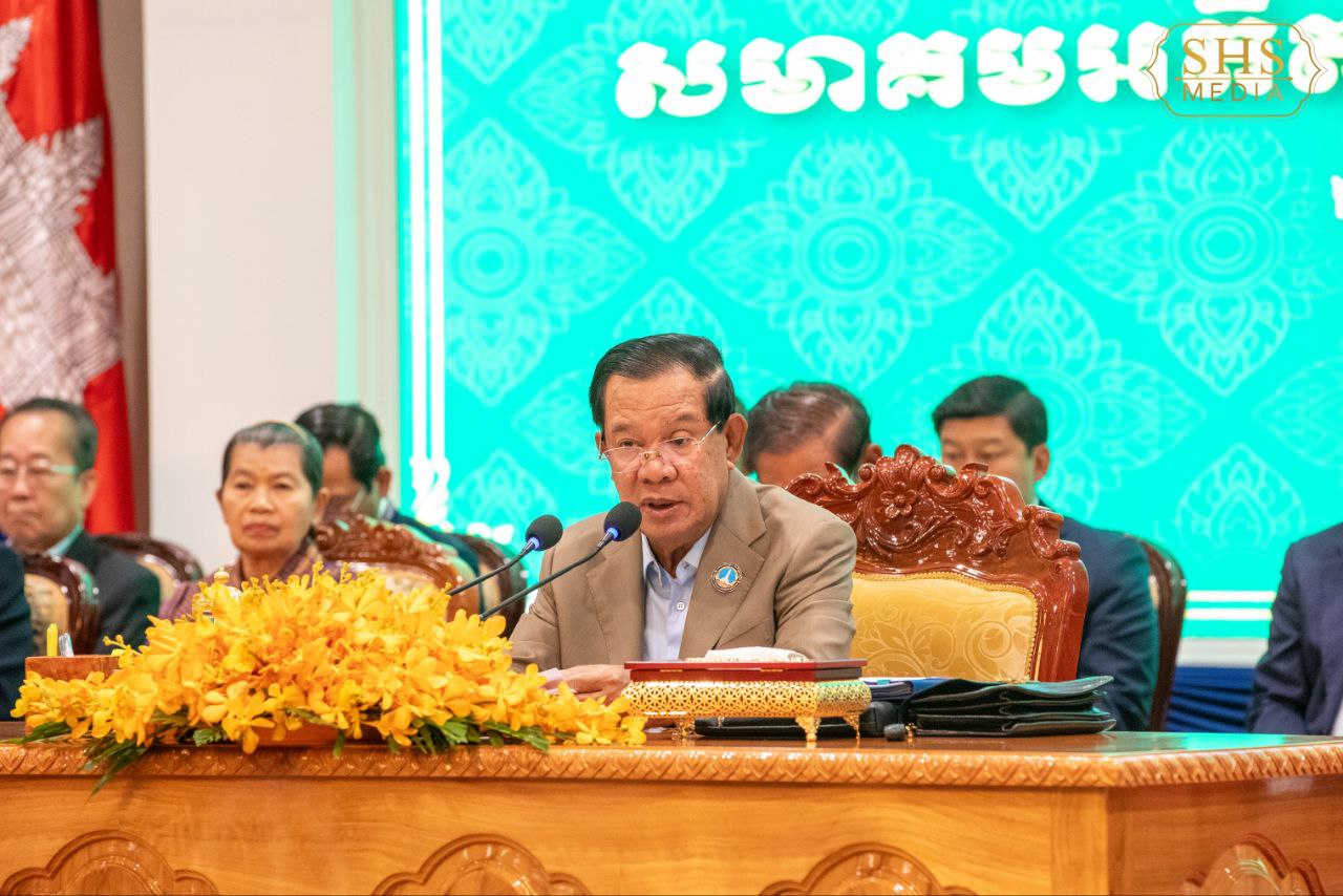 សម្តេចតេជោ៖ អតីតយុទ្ធទាំងអស់ ដែលបានពលីកម្មលះបង់គ្រប់បែបយ៉ាង ដោយបូជាសាច់ស្រស់ឈាមស្រស់ ដើម្បីបុព្វហេតុជាតិ មាតុភូមិ ថែរក្សាសុខសន្តិភាព និងសុវត្ថិភាពជូនប្រជាជន និងមាតុភូមិ