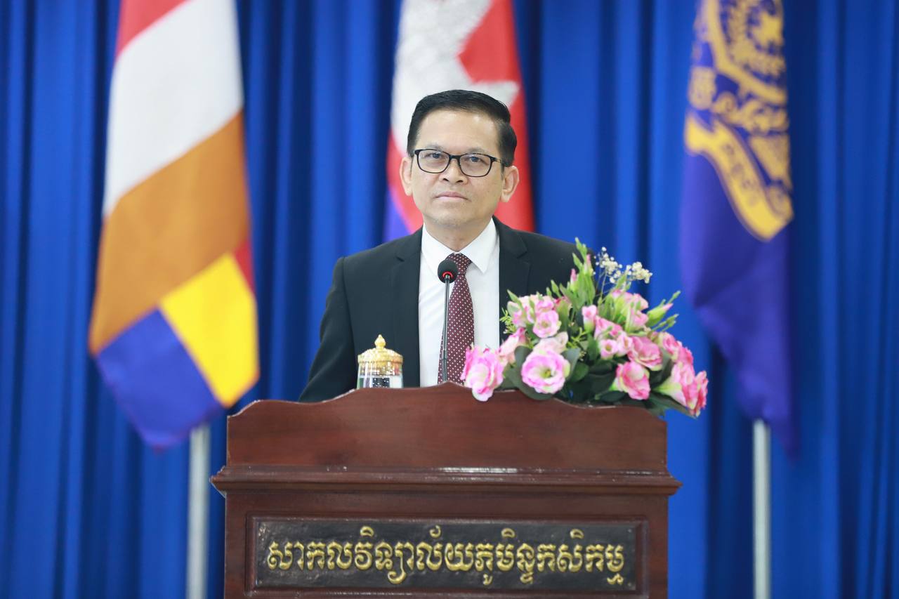 អ្នកនាំពាក្យរាជរដ្ឋាភិបាល ផ្តល់បាឋកថាស្តីពី៖ «ការចូលរួមរបស់យុវជន ដើម្បីឆ្ពោះទៅសម្រេចចក្ខុវិស័យកម្ពុជាឆ្នាំ២០៥០» នៅសាកលវិទ្យាល័យភូមិន្ទកសិកម្ម