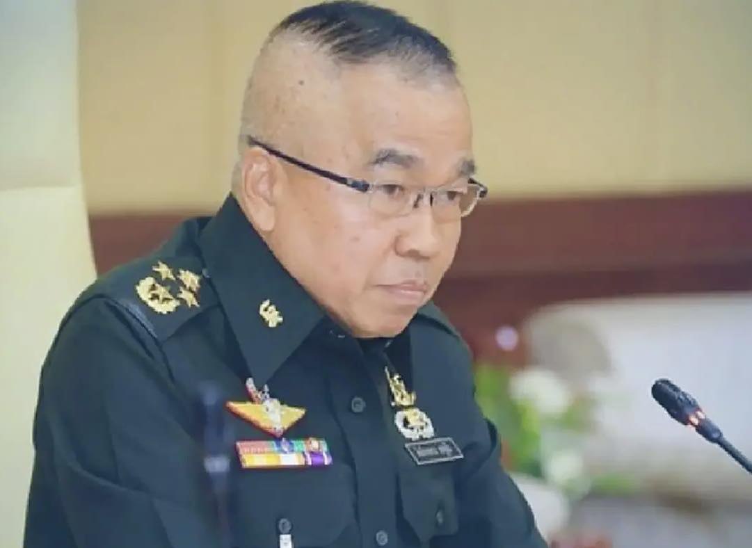 Update: រដ្ឋមន្ត្រីក្រសួងការពារជាតិថៃ៖ របាយការណ៍ចេញផ្សាយដោយ New York Times ថាចិនបញ្ជូនអាវុធយ៉ាងច្រើនសន្ធឹកសន្ធាប់ឱ្យកម្ពុជា ជារឿងចាស់