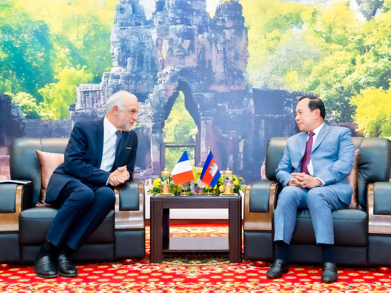 អតីតតំណាងរាស្រ្តបារាំង សន្យាបន្តជួយផ្សព្វផ្សាយសក្តានុពលទេសចរណ៍កម្ពុជា ទៅកាន់សហគមន៍បារាំង និងអាស៊ី