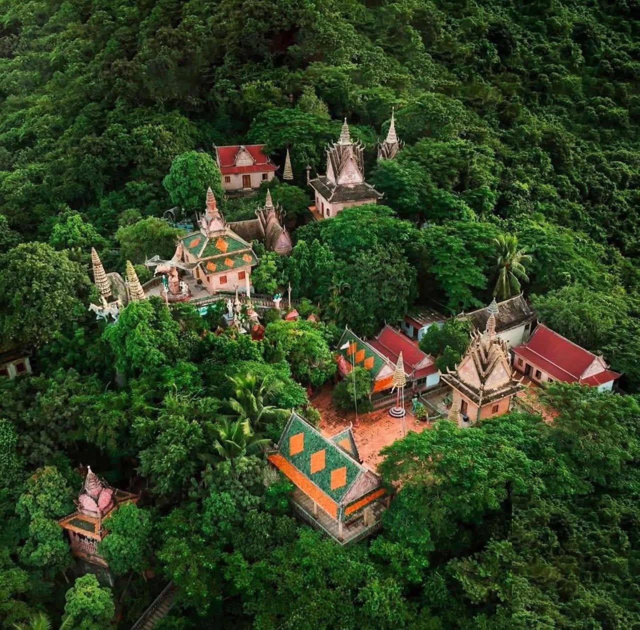 រដ្ឋាភិបាលបង្កើតតំបន់បេតិកភណ្ឌធម្មជាតិ «នគរភ្នំឈើកាច់បាភ្នំ» និងកំណត់ចំនួន ០៩ ទីតាំង ជាបេតិកភណ្ឌវប្បធម៌-ប្រវត្តិសាស្ត្រ