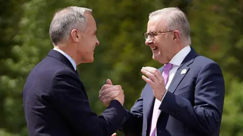 កាណាដាបបួលអូស្ត្រាលីប្រកៀកស្មាគ្នា ដោយនិយាយថា “សណ្តាប់ធ្នាប់ពិភពលោកកំពុងតែរលំ ច្បាប់លែងការពារអ្នកបានហើយ”