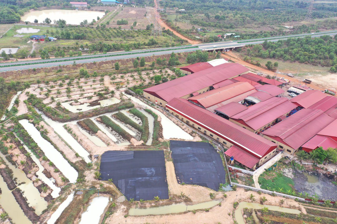 រោងចក្រកែច្នៃផ្លែស្វាយ «Khun Da Sambath Co., Ltd.» បង្ហូរសំណល់រាវ បង្កផលប៉ះពាល់បរិស្ថាននៅកំពង់ស្ពឺ